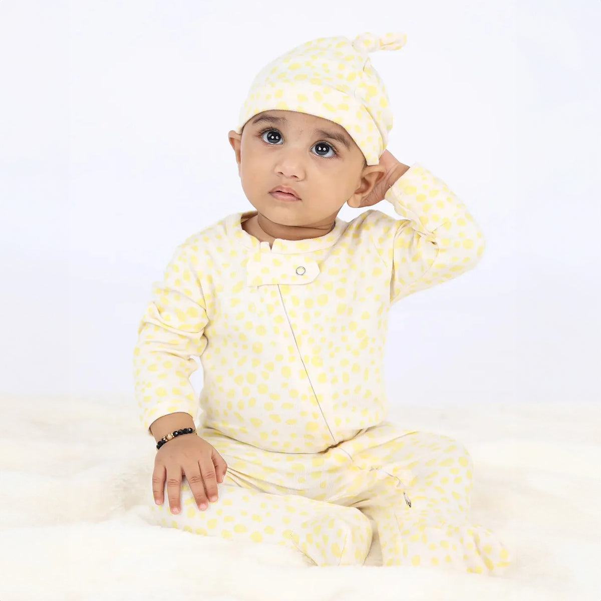 Bedtime Made Easy: The Many Benefits of Zipper Sleepsuits for Your Handsome Baby Boy