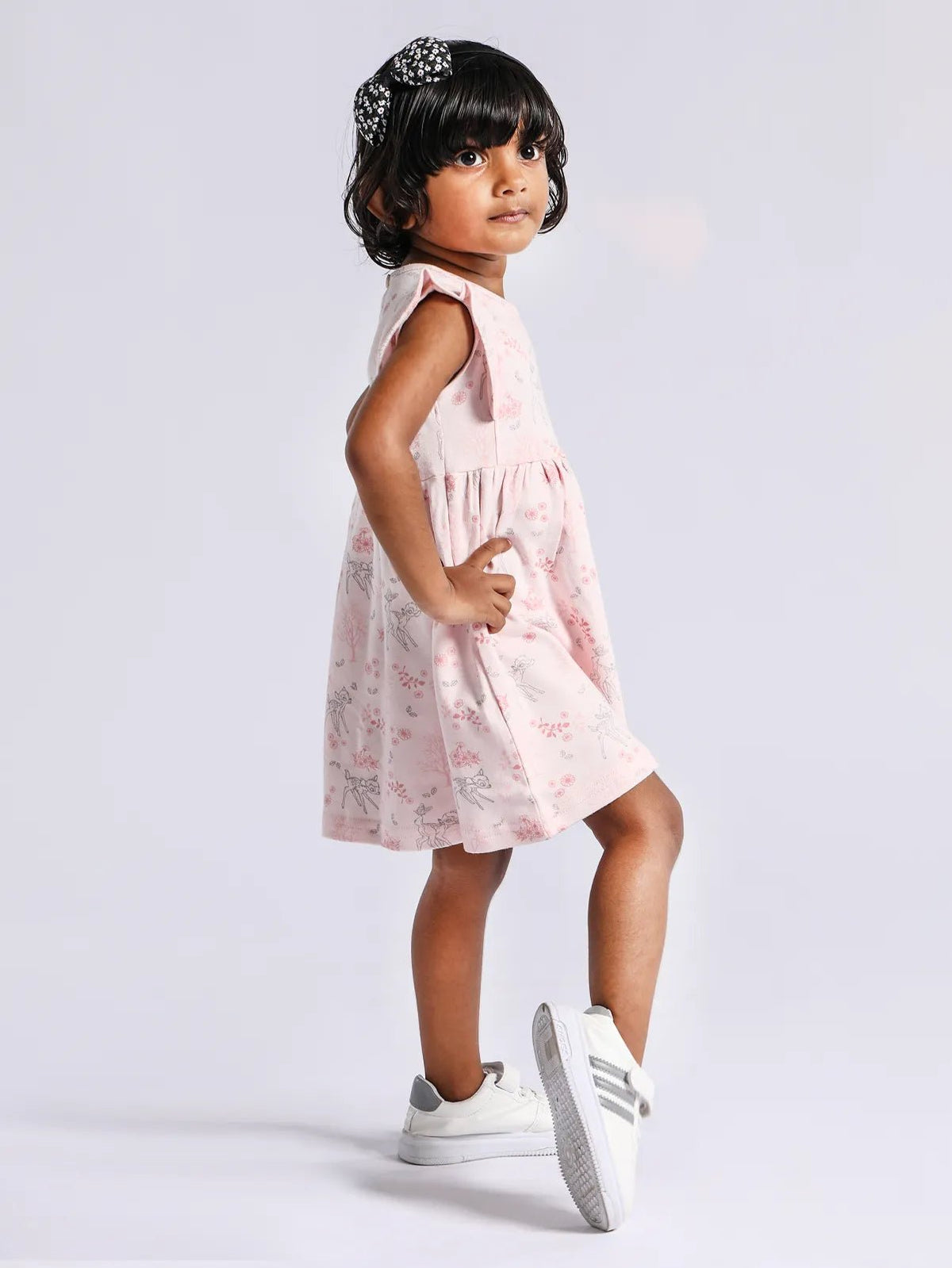 Sleeveless pink & graphic pattern frock for baby girls