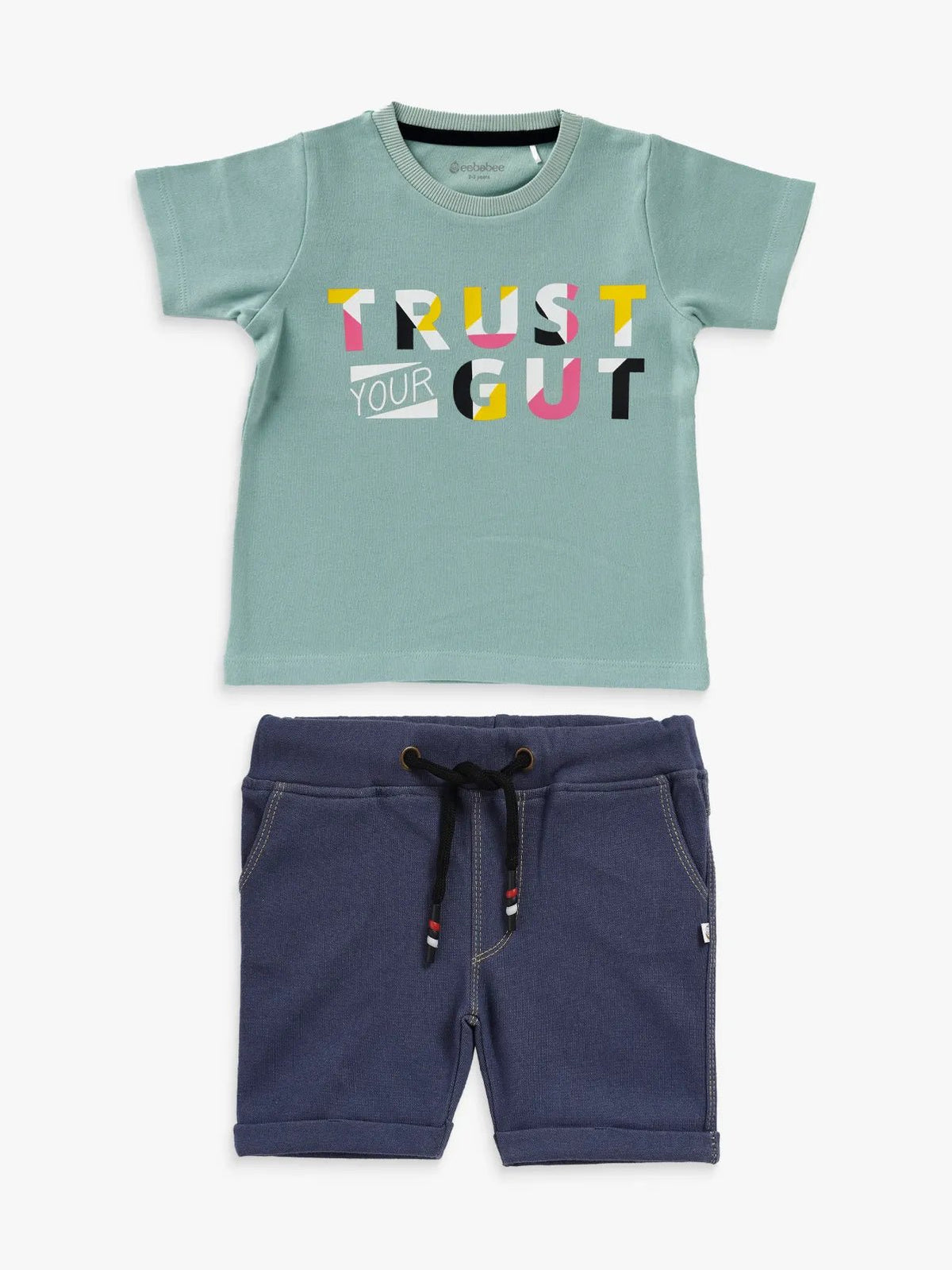 DENIM SHORTS & TEE