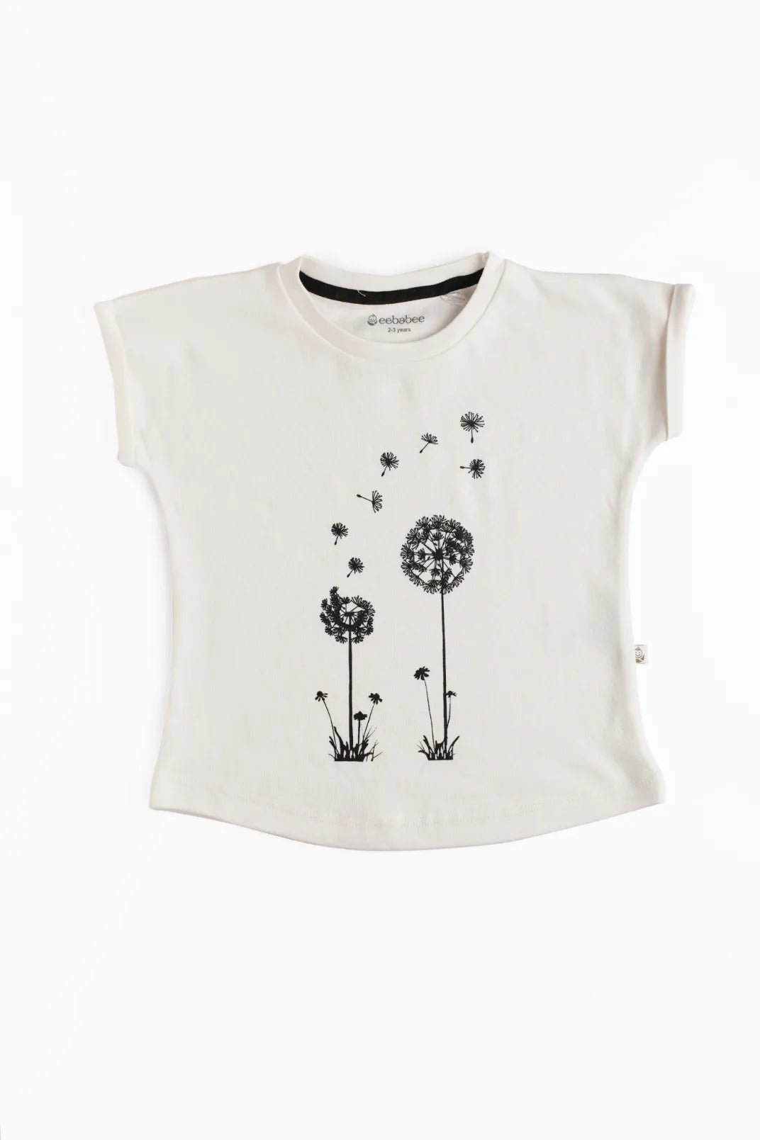 Half sleeve white graphic pattern in black & white t-shirt with leggings for baby girls
