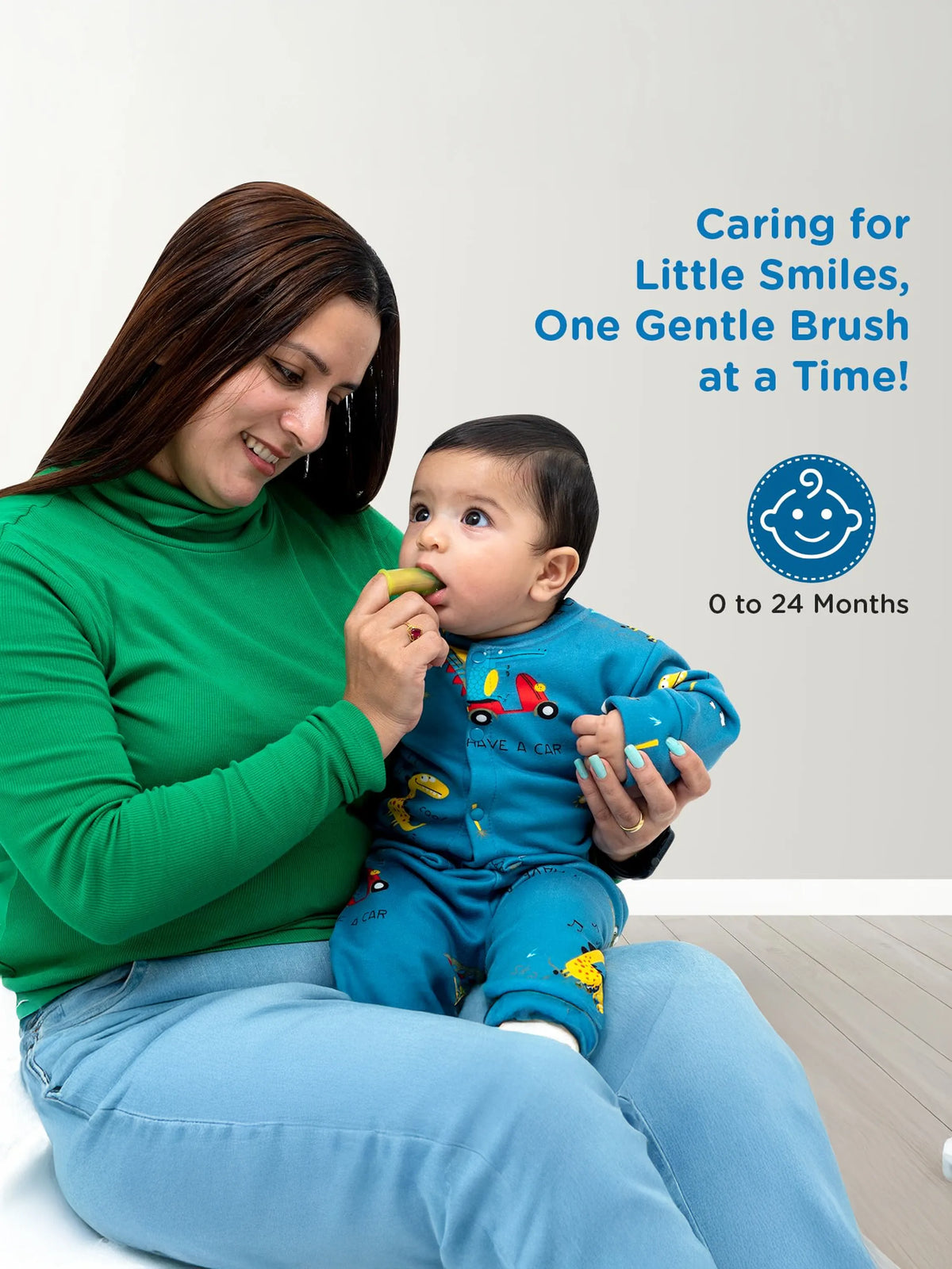 Baby Gum Cleaning Finger Brush with Storage Case (Green)