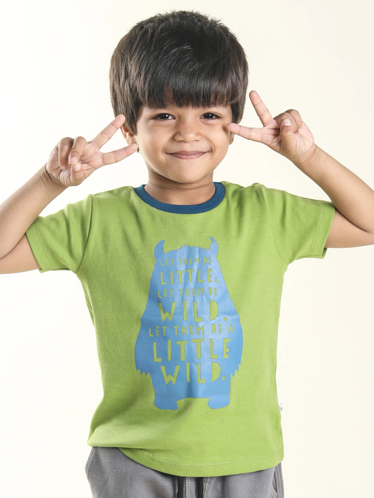 Half sleeve green graphic t-shirt for baby