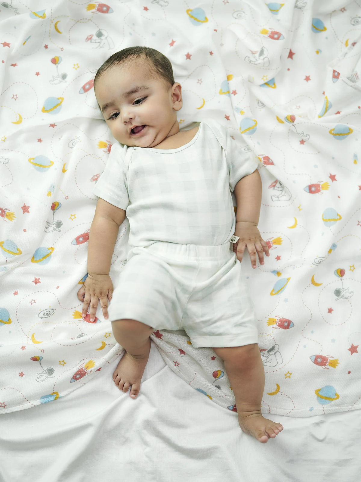 COTTON MUSLIN SWADLE WRAP - FLY ROCKET