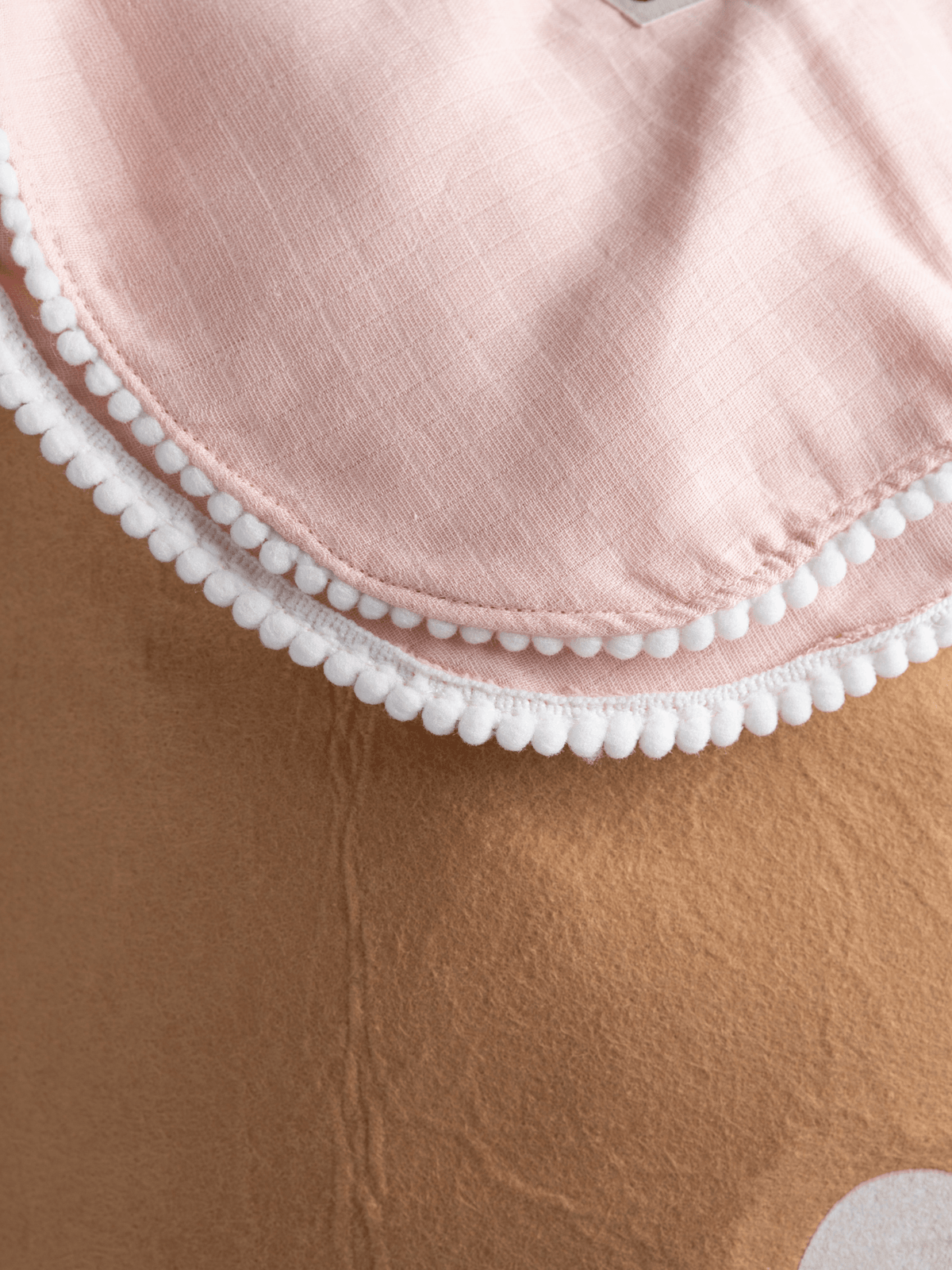 POM POM BLANKET & TOWEL