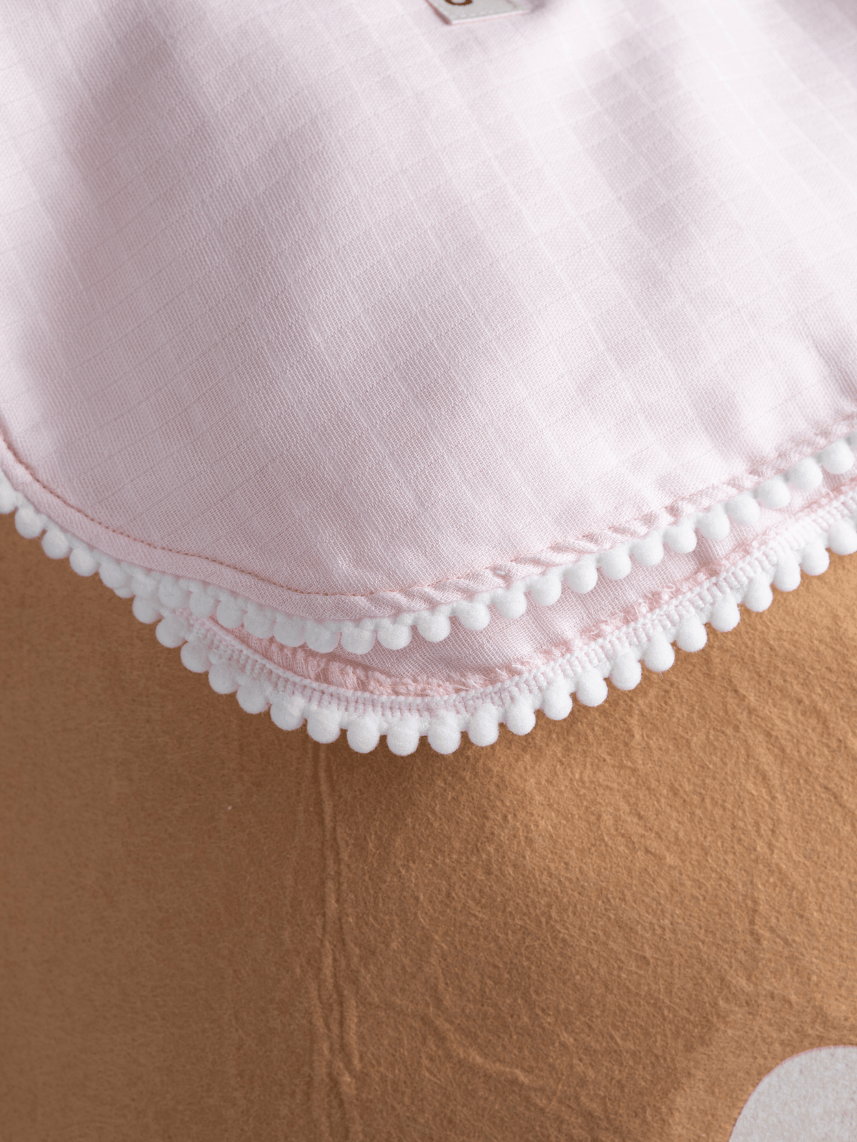 POM POM BLANKET & TOWEL