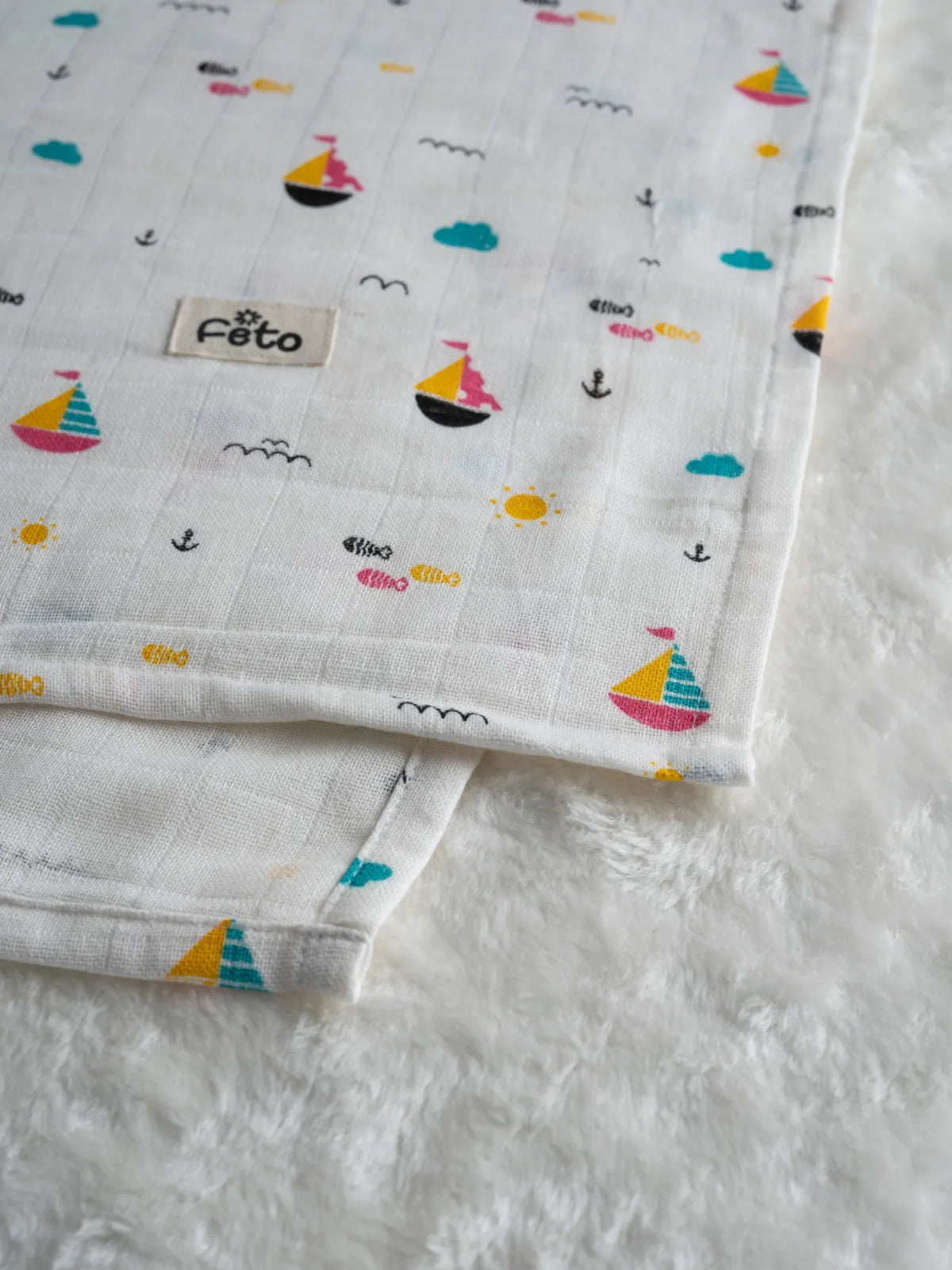 COTTON MUSLIN SWADLE WRAP - BOAT FISH WHITE