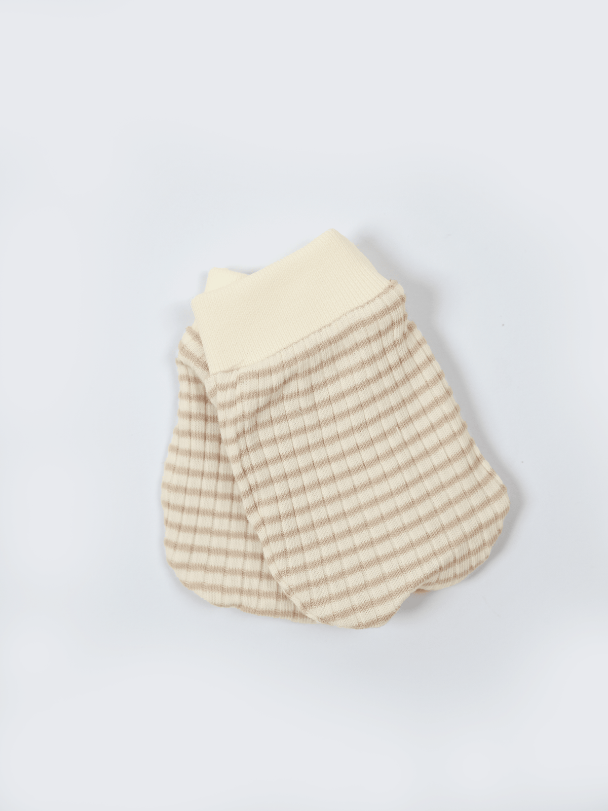 Newborn Cap, Mittens & Booties Set – Dinosaur Print