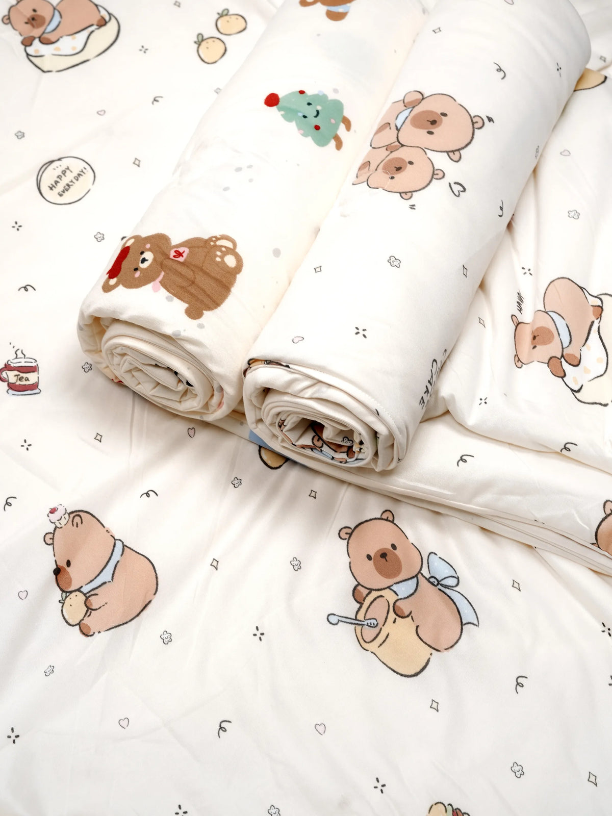 Cute Bear Print Baby Swaddling Blanket – Soft Cotton Newborn Receiving Blanket for Swaddle & Baby Wrap