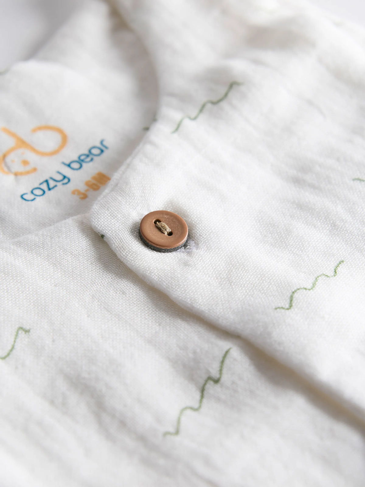 Organic Cotton White Jabla – Green Scribble Print
