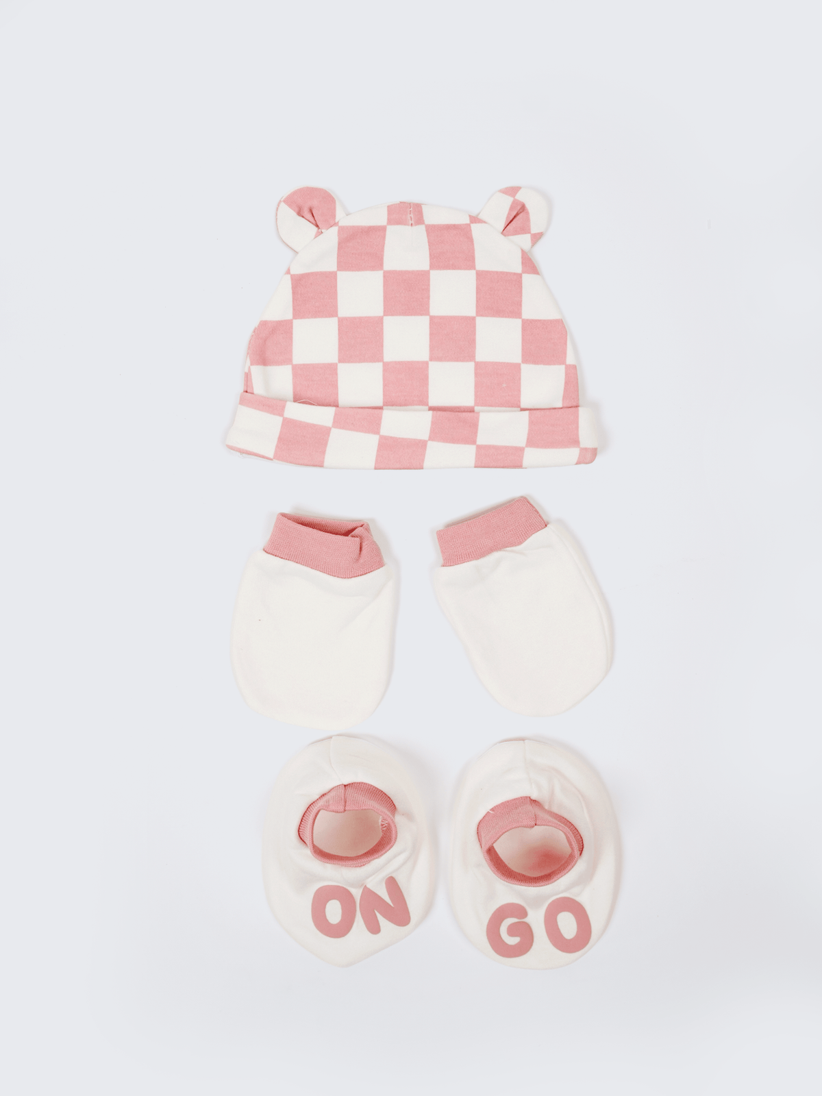 Newborn Cap, Mittens & Booties Set – Pink Checker