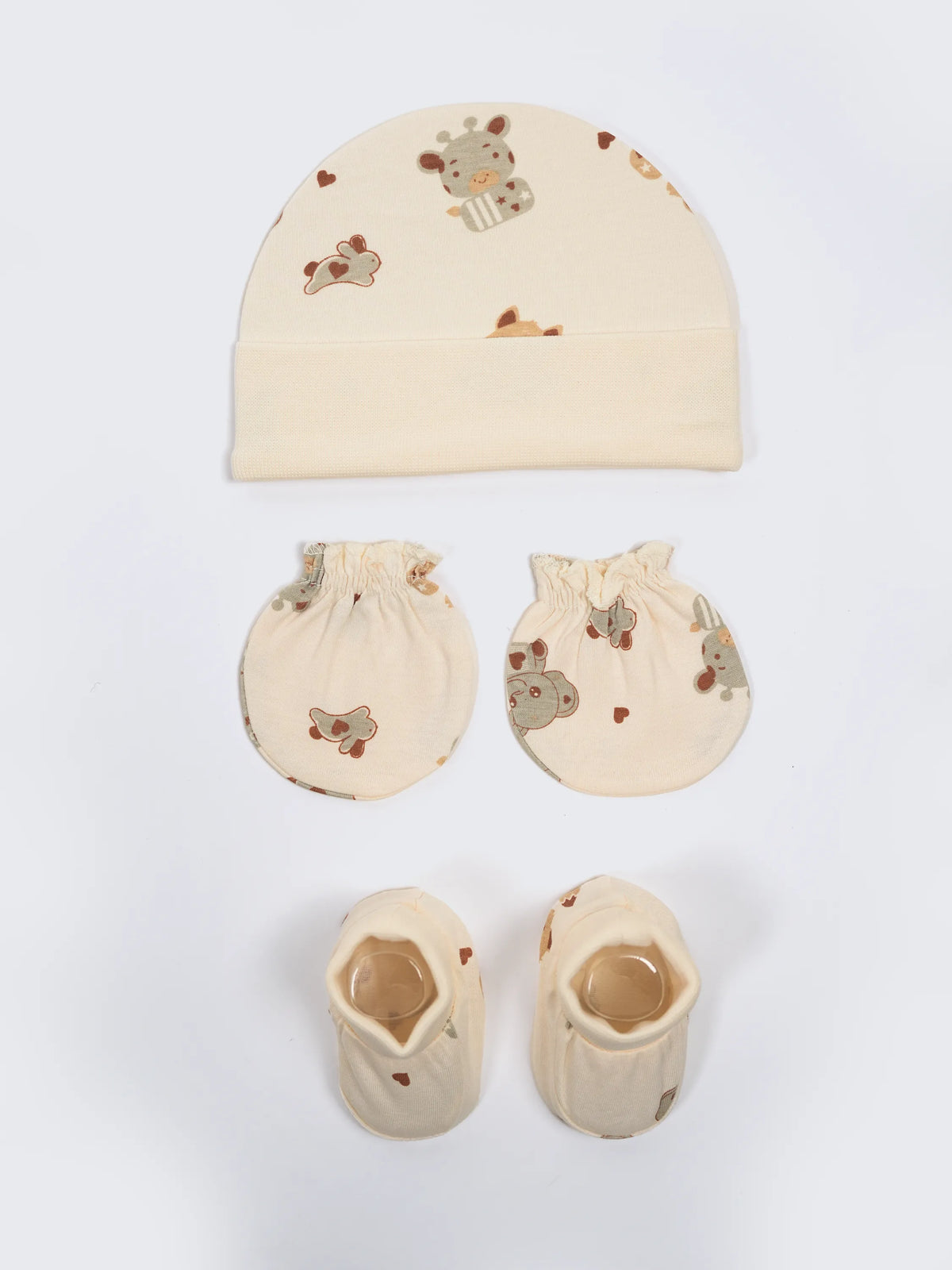 Newborn Cap, Mittens & Booties Set – Cow Print
