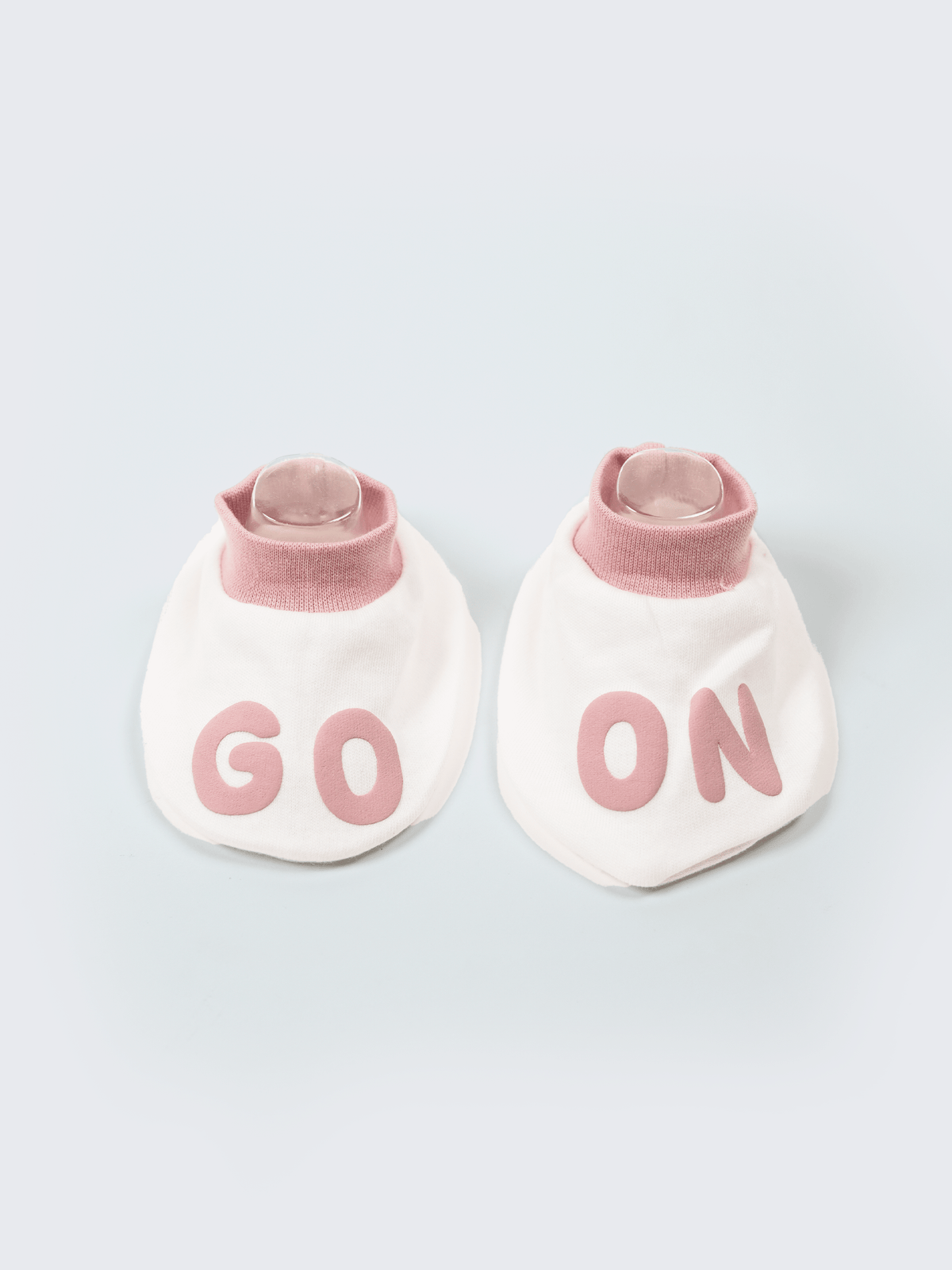 Newborn Cap, Mittens & Booties Set – Pink Checker