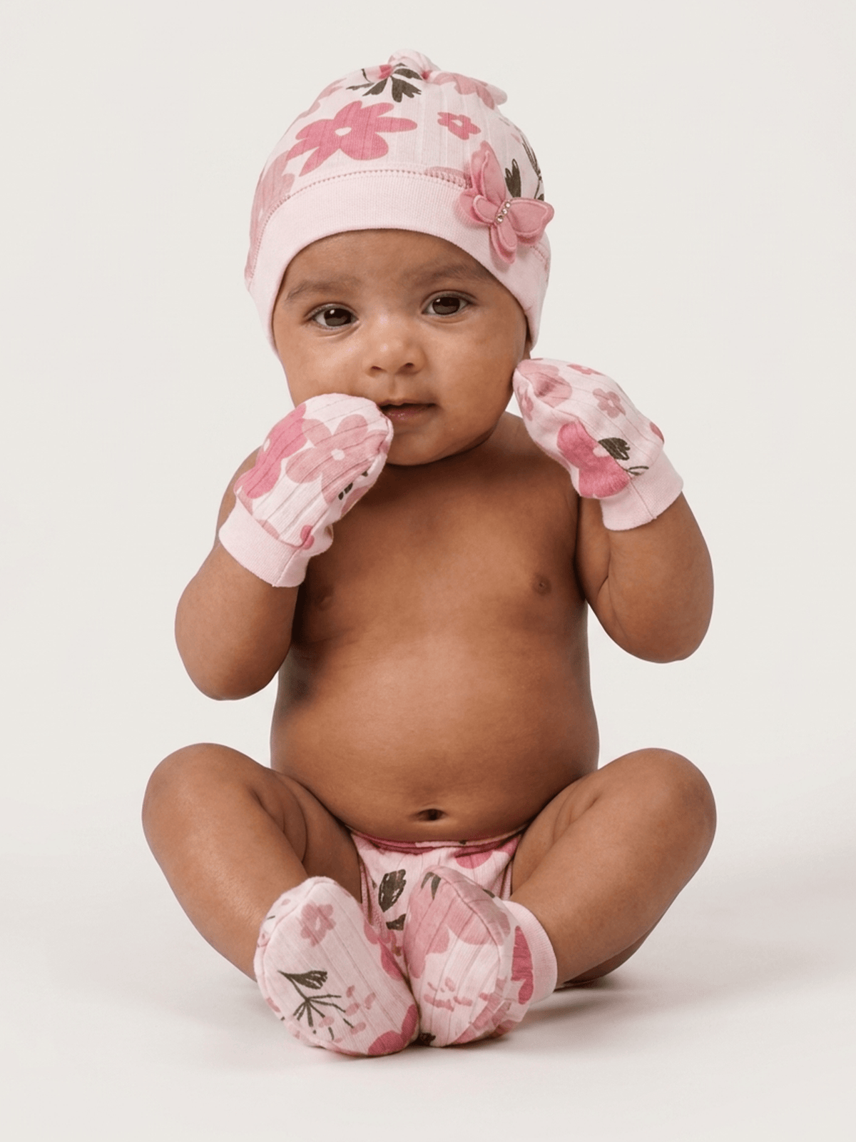 Newborn Cap, Mittens & Booties Set – Floral Print