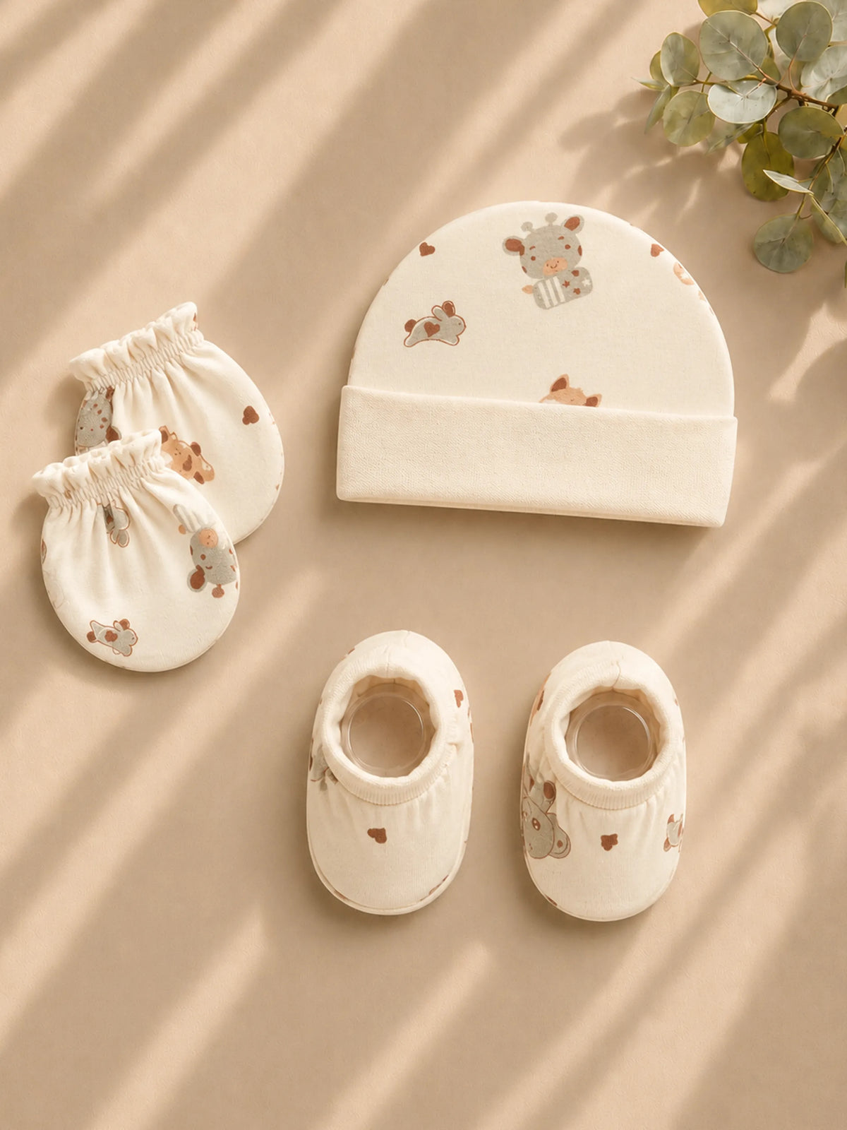 Newborn Cap, Mittens & Booties Set – Cow Print