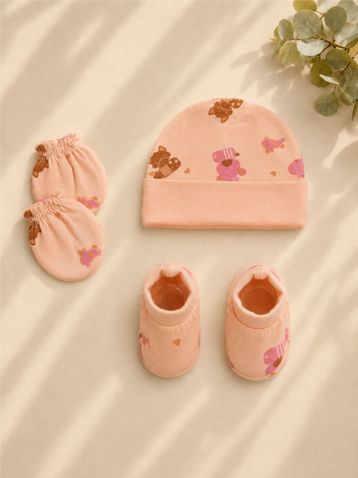 Newborn Cap, Mittens & Booties Set – Peach Print