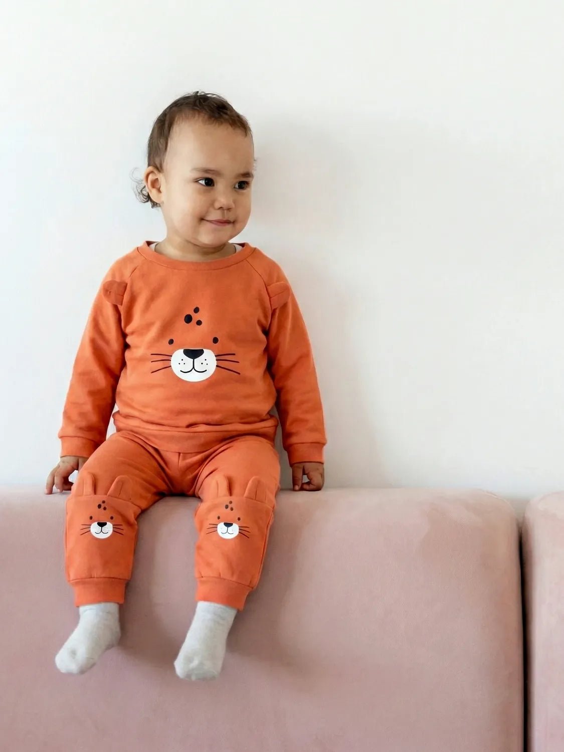 Cute Orange - Bunny Face Sweatshirt & Jogger Set
