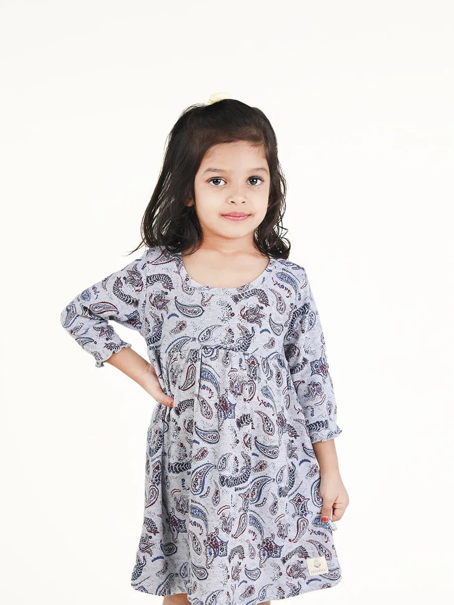 Full sleeve graphic pattern in grey floral gown for baby girl